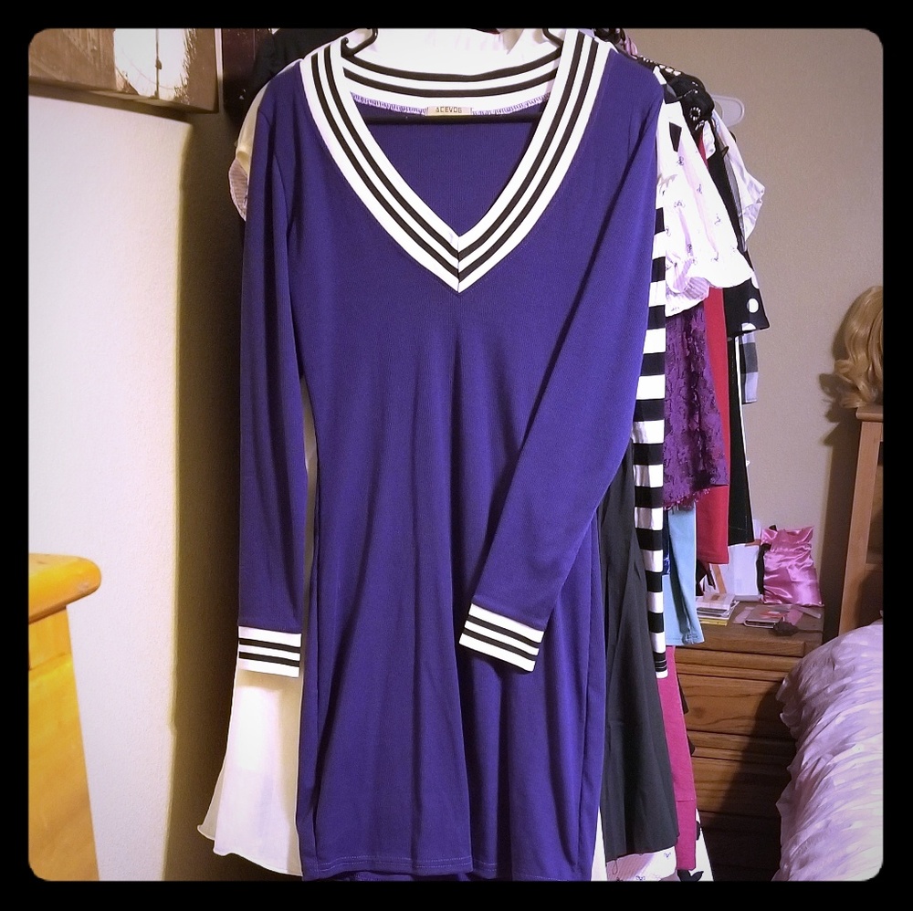 NWOT Acevog Ribbed Purple and White Bodycon Dress